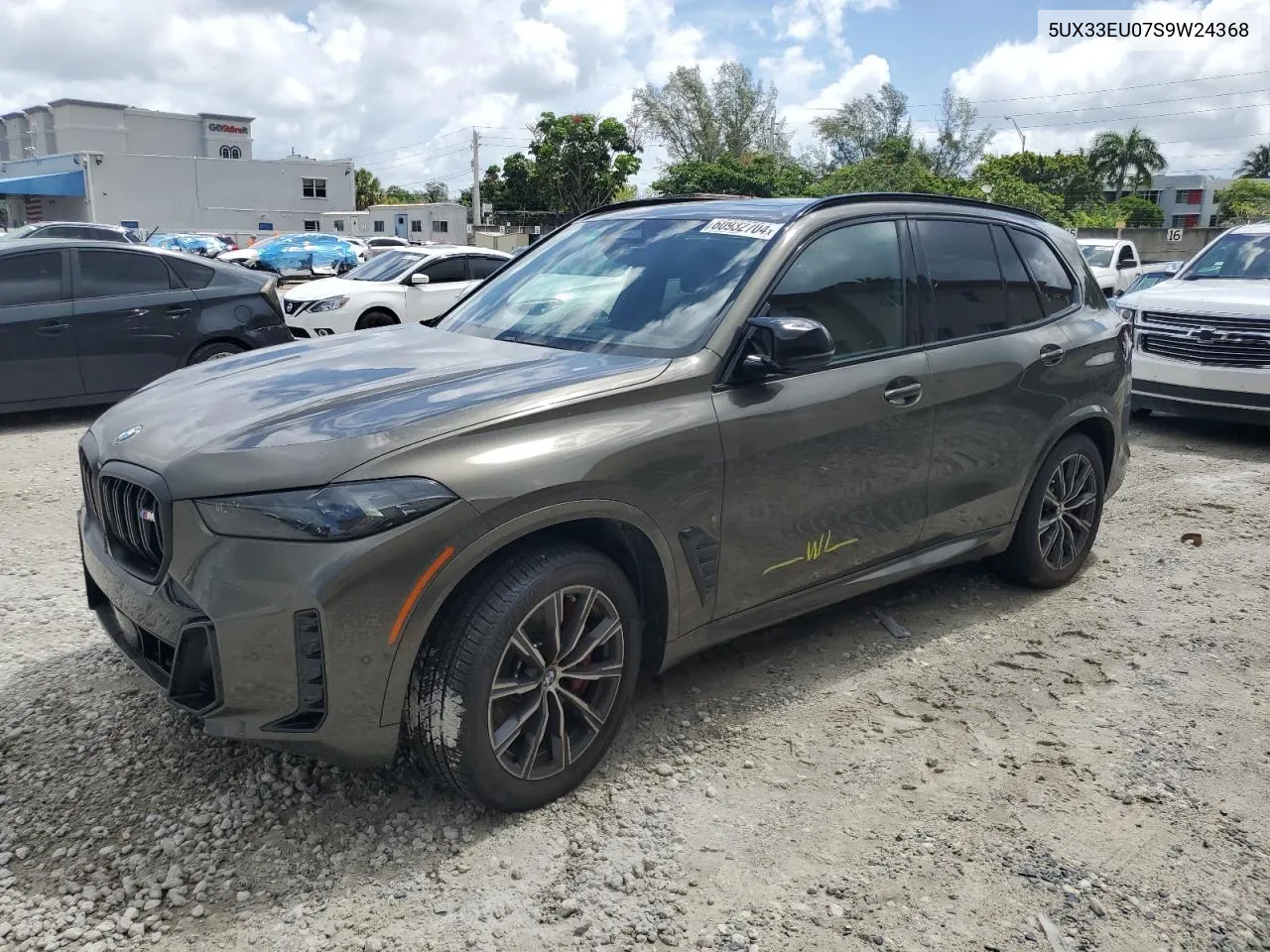 5UX33EU07S9W24368 1925 BMW X5 M60I