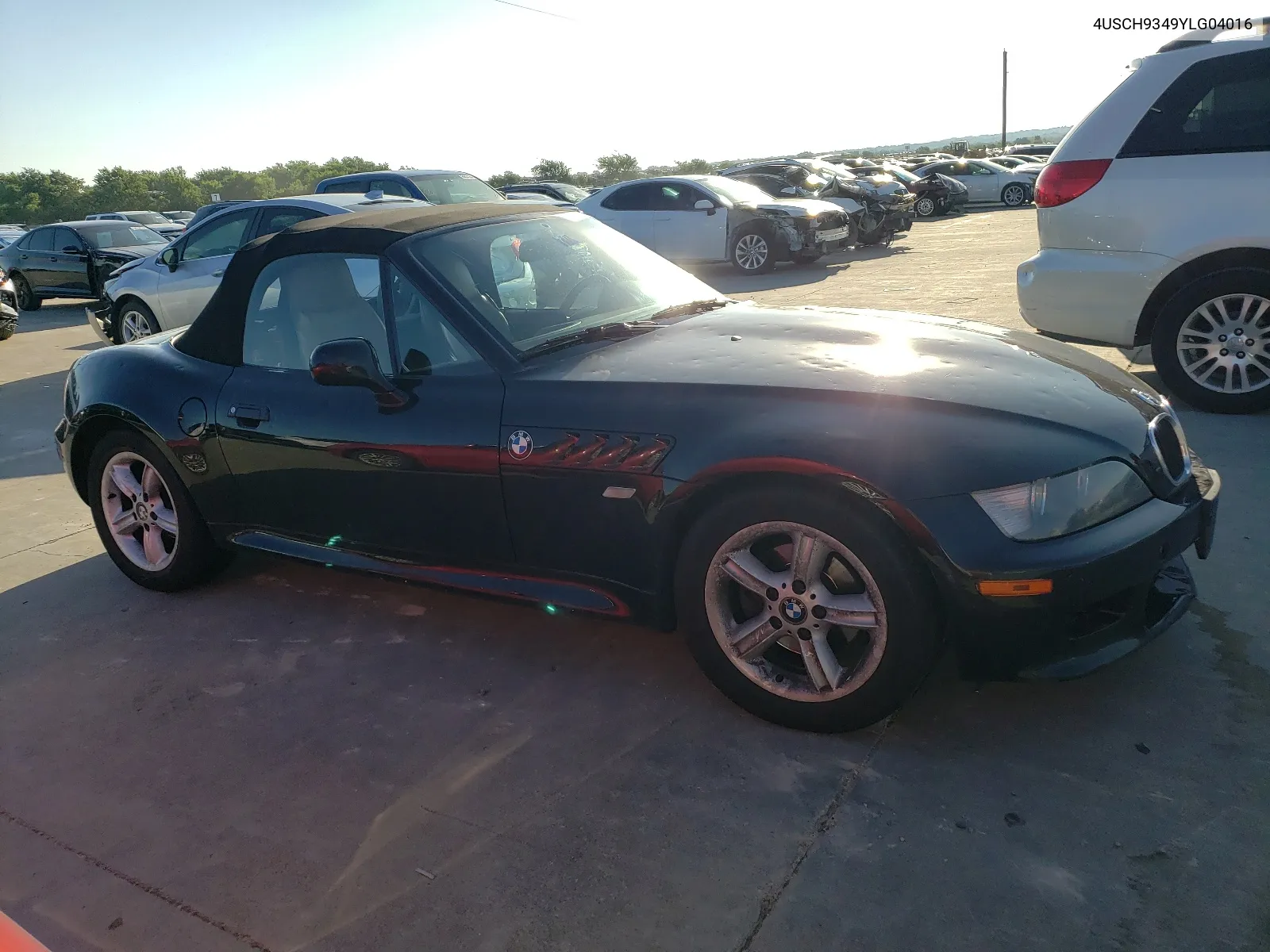 4USCH9349YLG04016 2000 BMW Z3 2.3