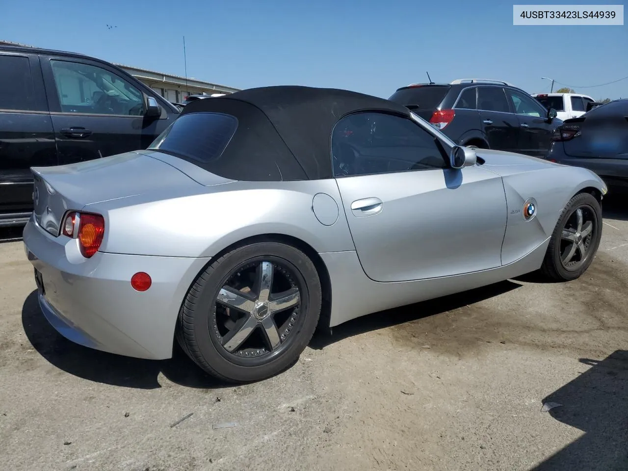 2003 BMW Z4 2.5 VIN: 4USBT33423LS44939 Lot: 70398644