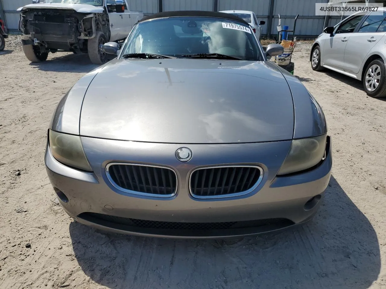 2005 BMW Z4 2.5 VIN: 4USBT33565LR69827 Lot: 71975574