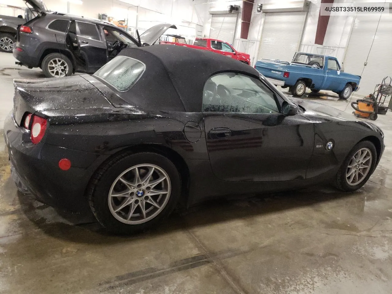 2005 BMW Z4 2.5 VIN: 4USBT33515LR69959 Lot: 73410654