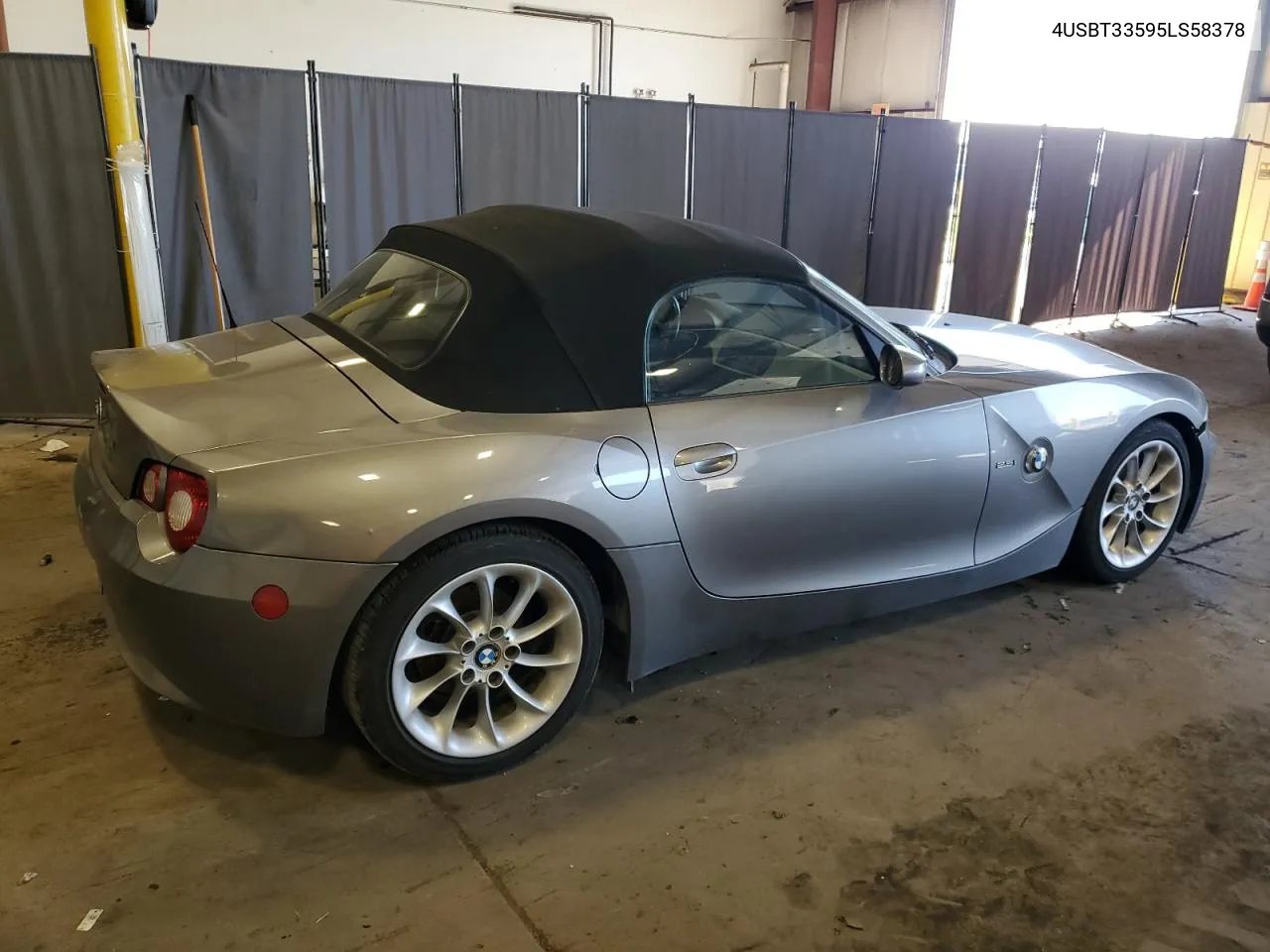 2005 BMW Z4 2.5 VIN: 4USBT33595LS58378 Lot: 73654404