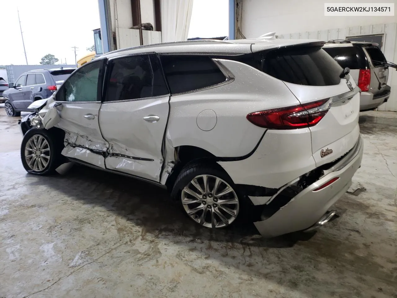 5GAERCKW2KJ134571 2019 Buick Enclave Premium