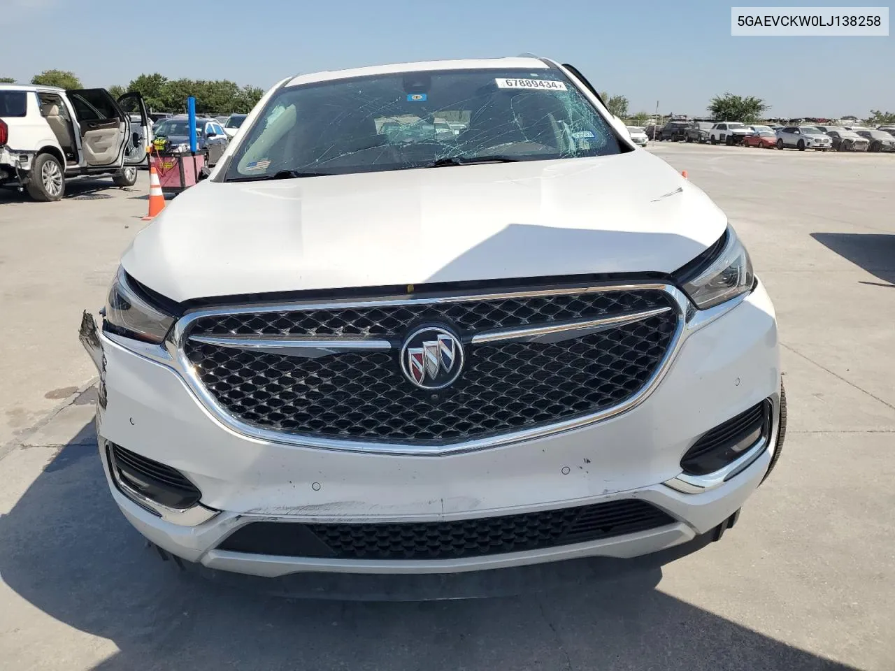 5GAEVCKW0LJ138258 2020 Buick Enclave Avenir