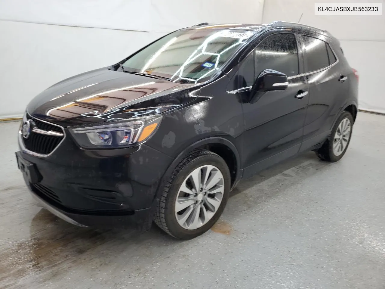 KL4CJASBXJB563233 2018 Buick Encore Preferred