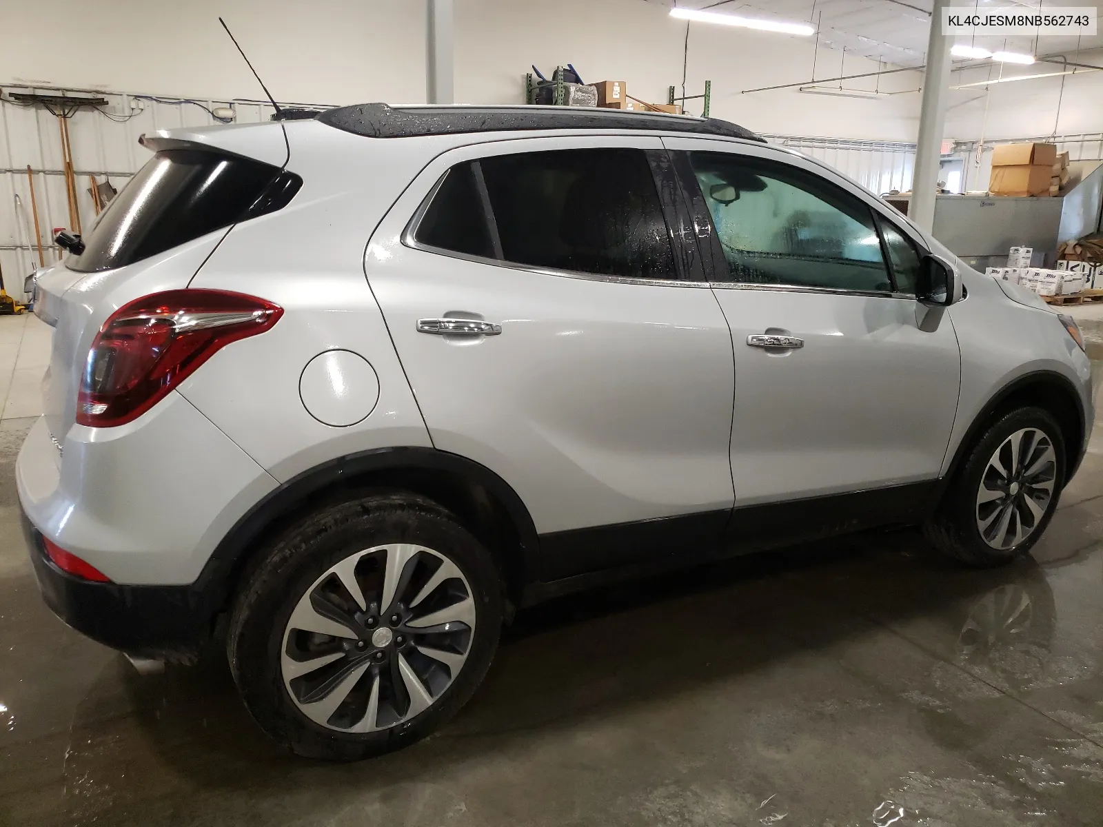 KL4CJESM8NB562743 2022 Buick Encore Preferred