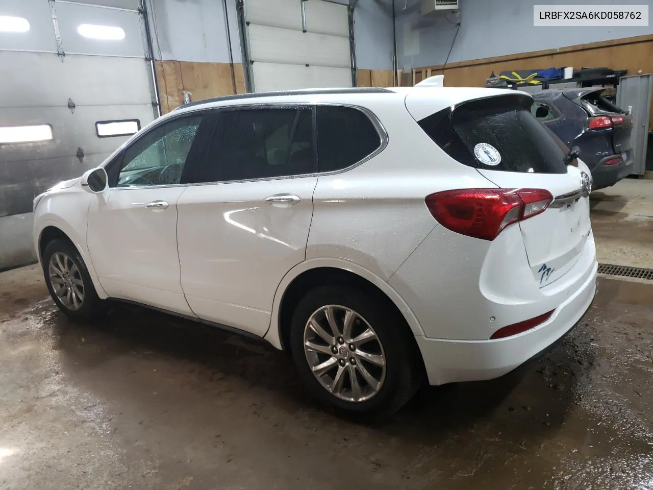 2019 Buick Envision Essence VIN: LRBFX2SA6KD058762 Lot: 73313784