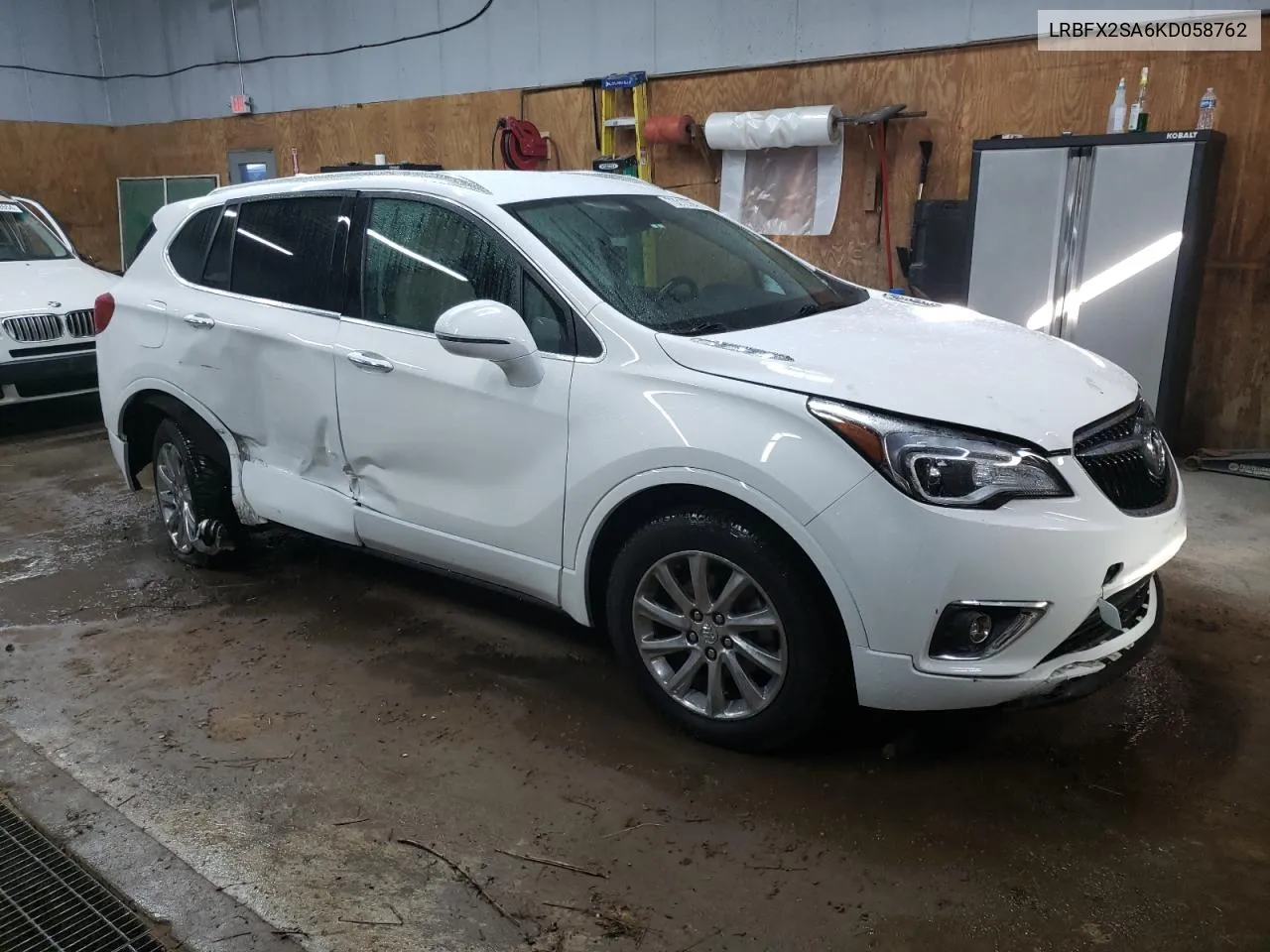 2019 Buick Envision Essence VIN: LRBFX2SA6KD058762 Lot: 73313784