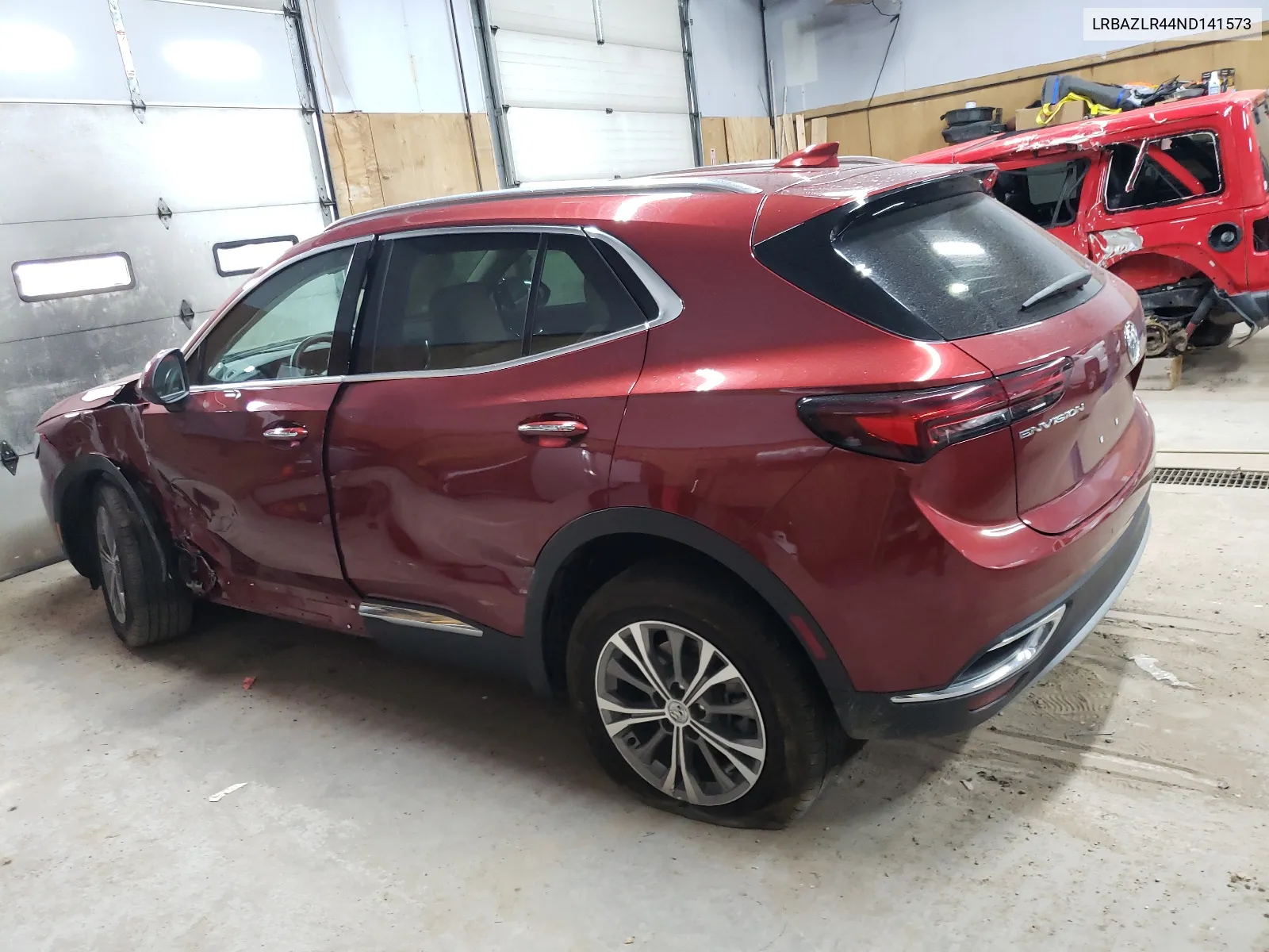 LRBAZLR44ND141573 2022 Buick Envision Preferred