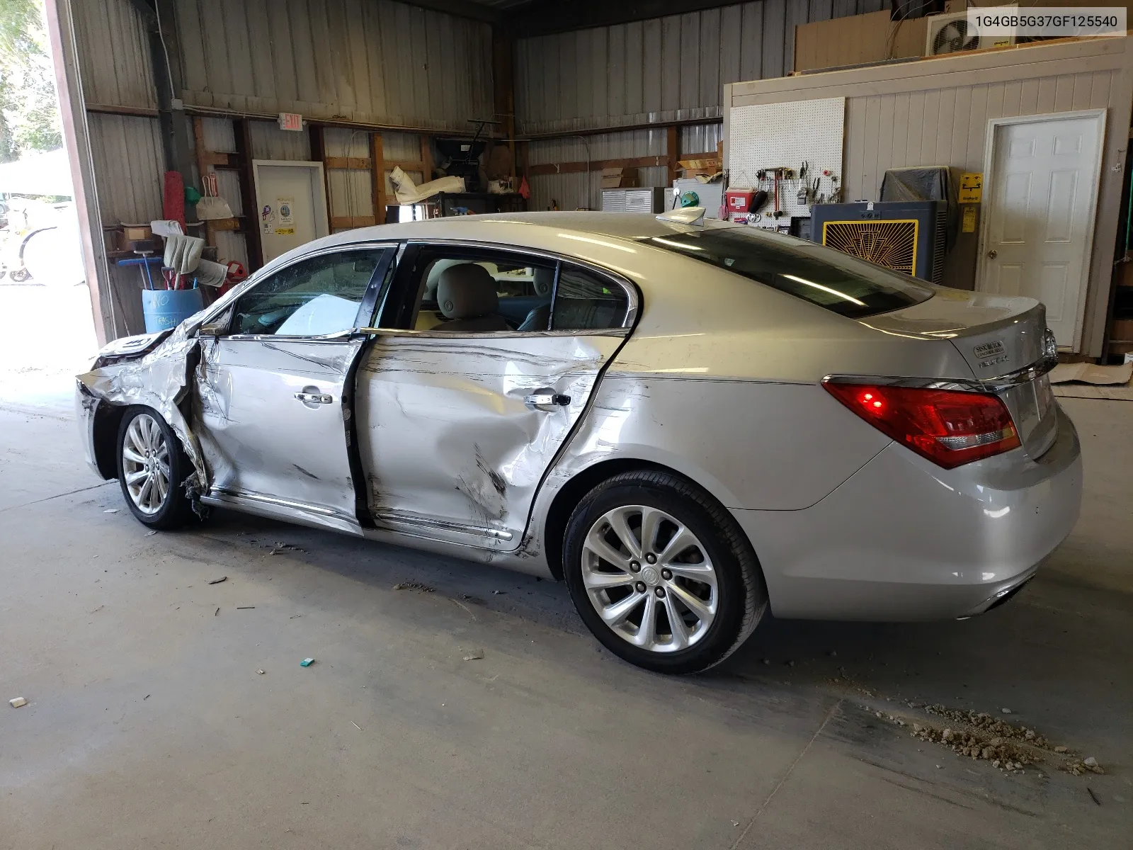 1G4GB5G37GF125540 2016 Buick Lacrosse