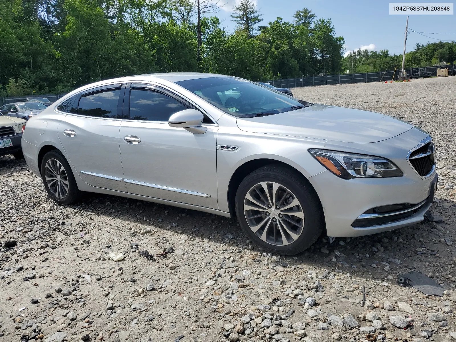 1G4ZP5SS7HU208648 2017 Buick Lacrosse Essence