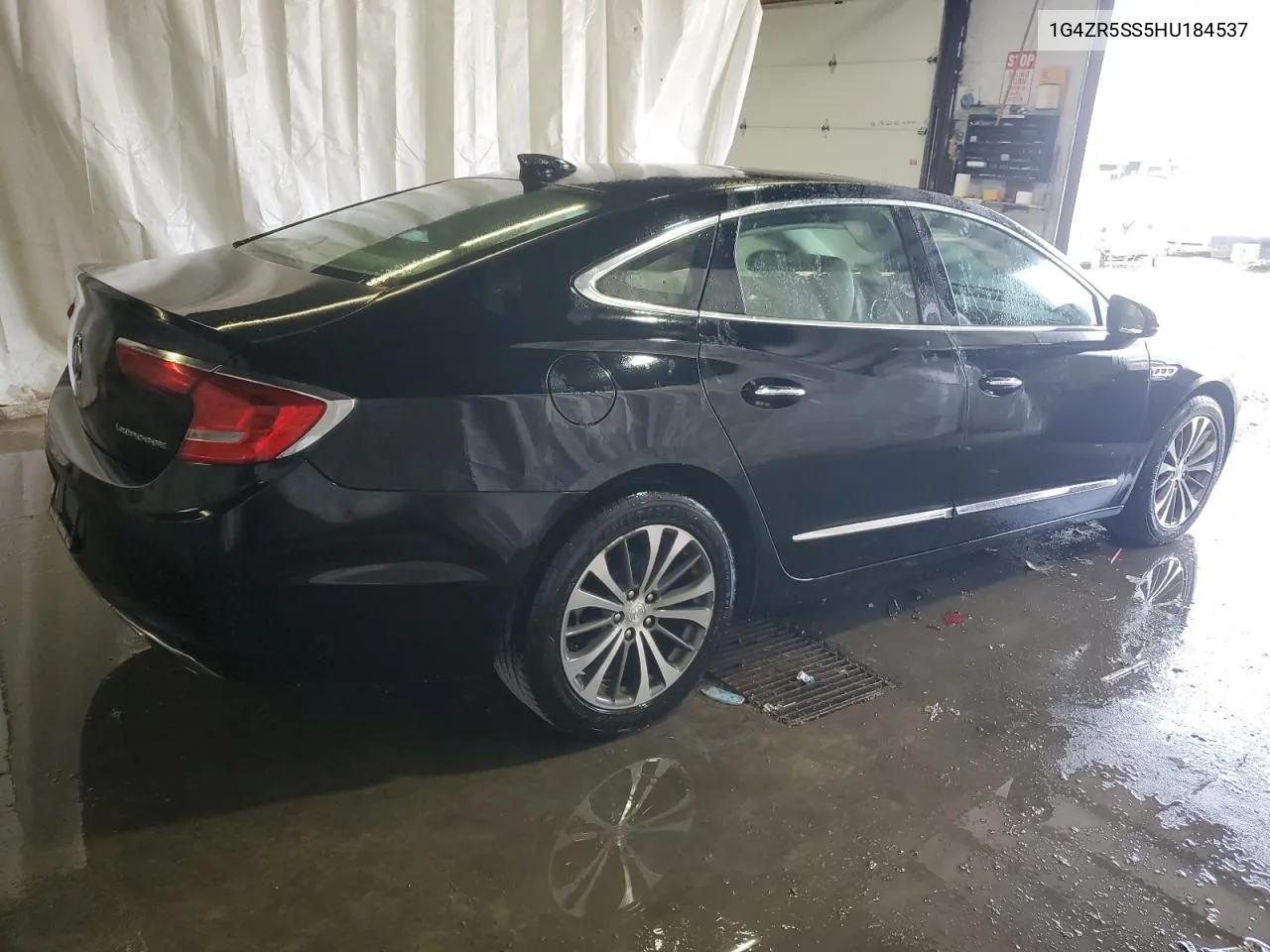 1G4ZR5SS5HU184537 2017 Buick Lacrosse Premium