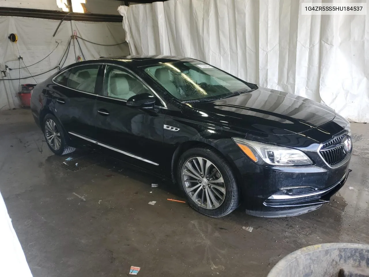 1G4ZR5SS5HU184537 2017 Buick Lacrosse Premium