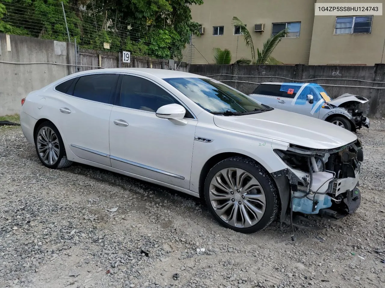 2017 Buick Lacrosse Essence VIN: 1G4ZP5SS8HU124743 Lot: 80105184