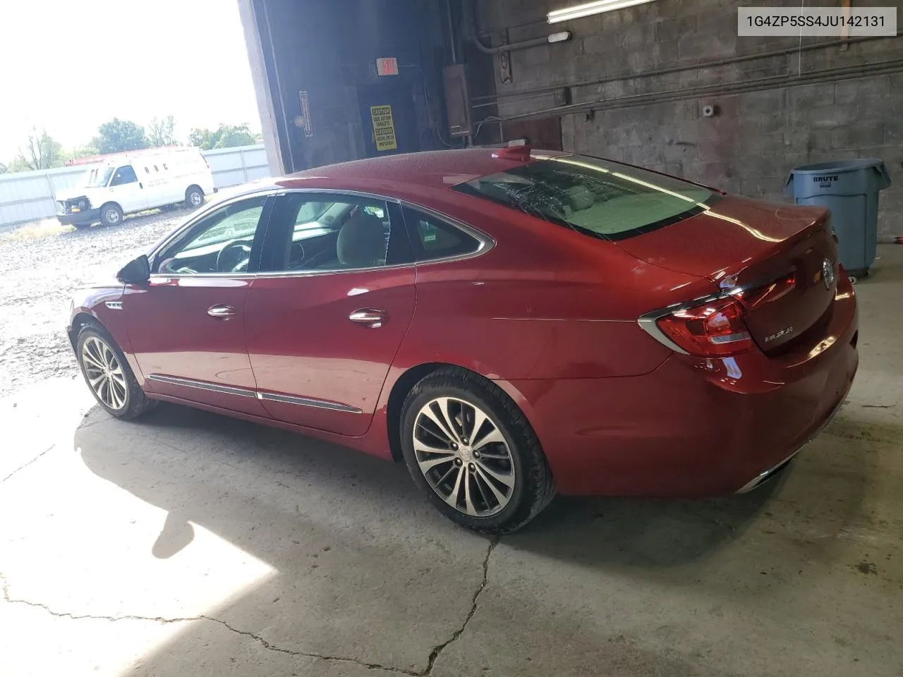 2018 Buick Lacrosse Essence VIN: 1G4ZP5SS4JU142131 Lot: 73935904