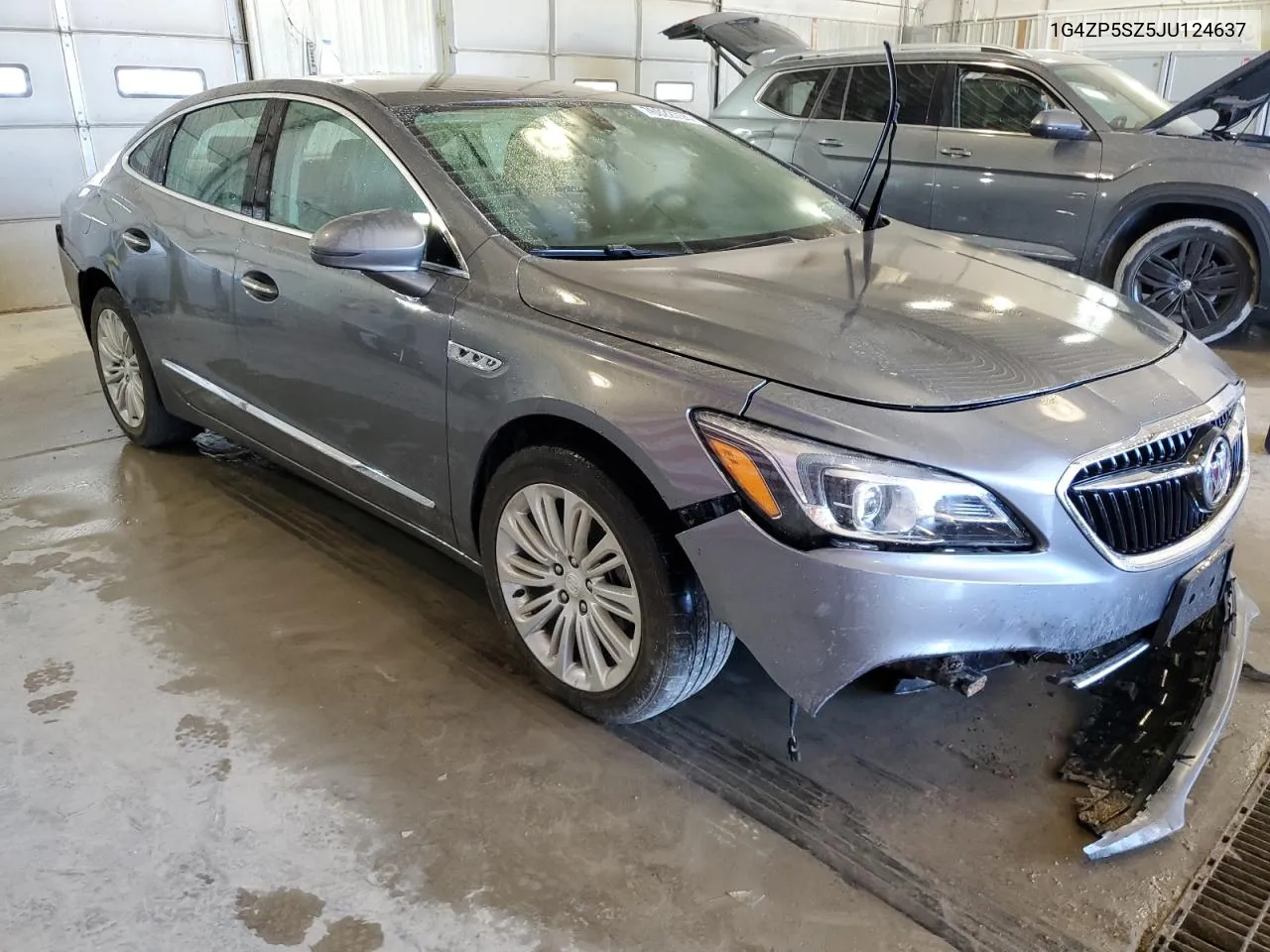 2018 Buick Lacrosse Essence VIN: 1G4ZP5SZ5JU124637 Lot: 76022734