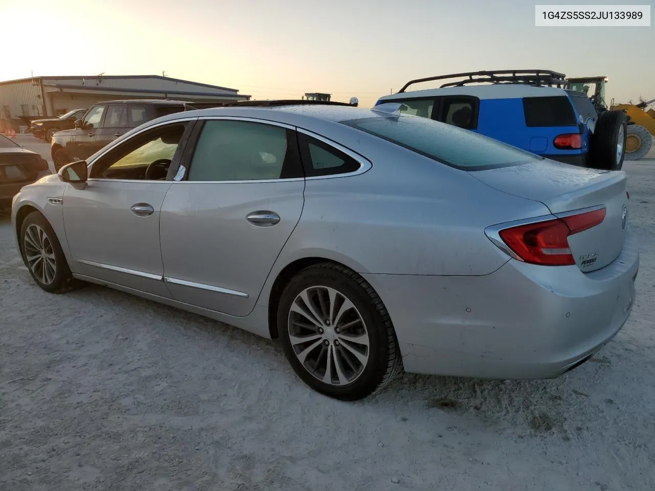 1G4ZS5SS2JU133989 2018 Buick Lacrosse Premium