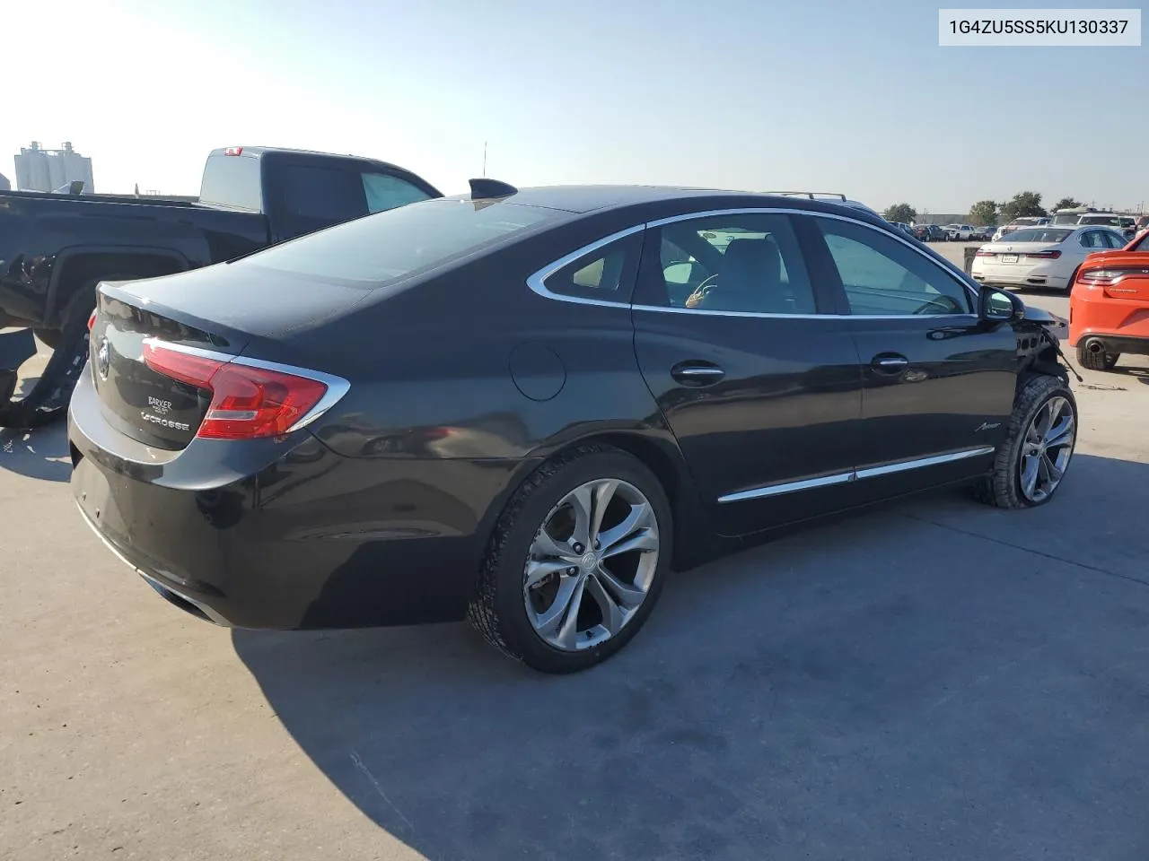 1G4ZU5SS5KU130337 2019 Buick Lacrosse Avenir