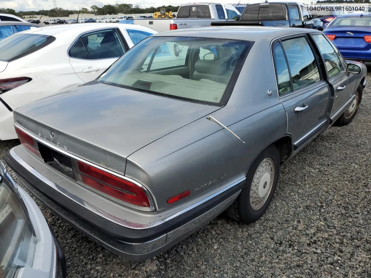 1G4CW52L9R1601040 1994 Buick Park Avenue