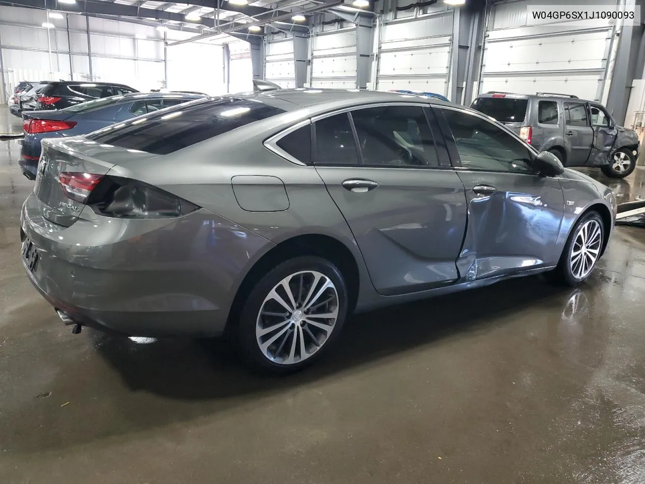 2018 Buick Regal Essence VIN: W04GP6SX1J1090093 Lot: 58695404