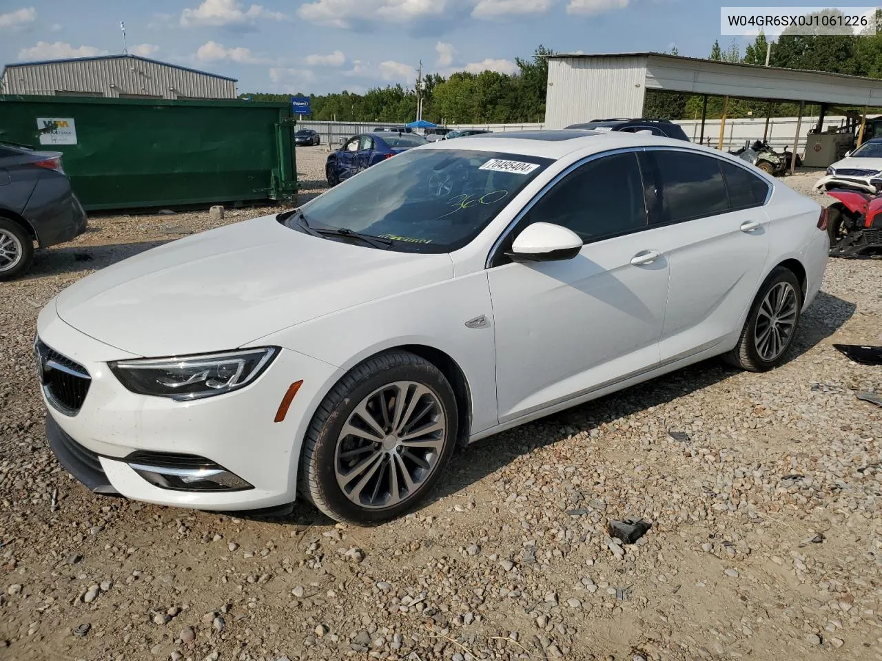 2018 Buick Regal Essence VIN: W04GR6SX0J1061226 Lot: 70495404