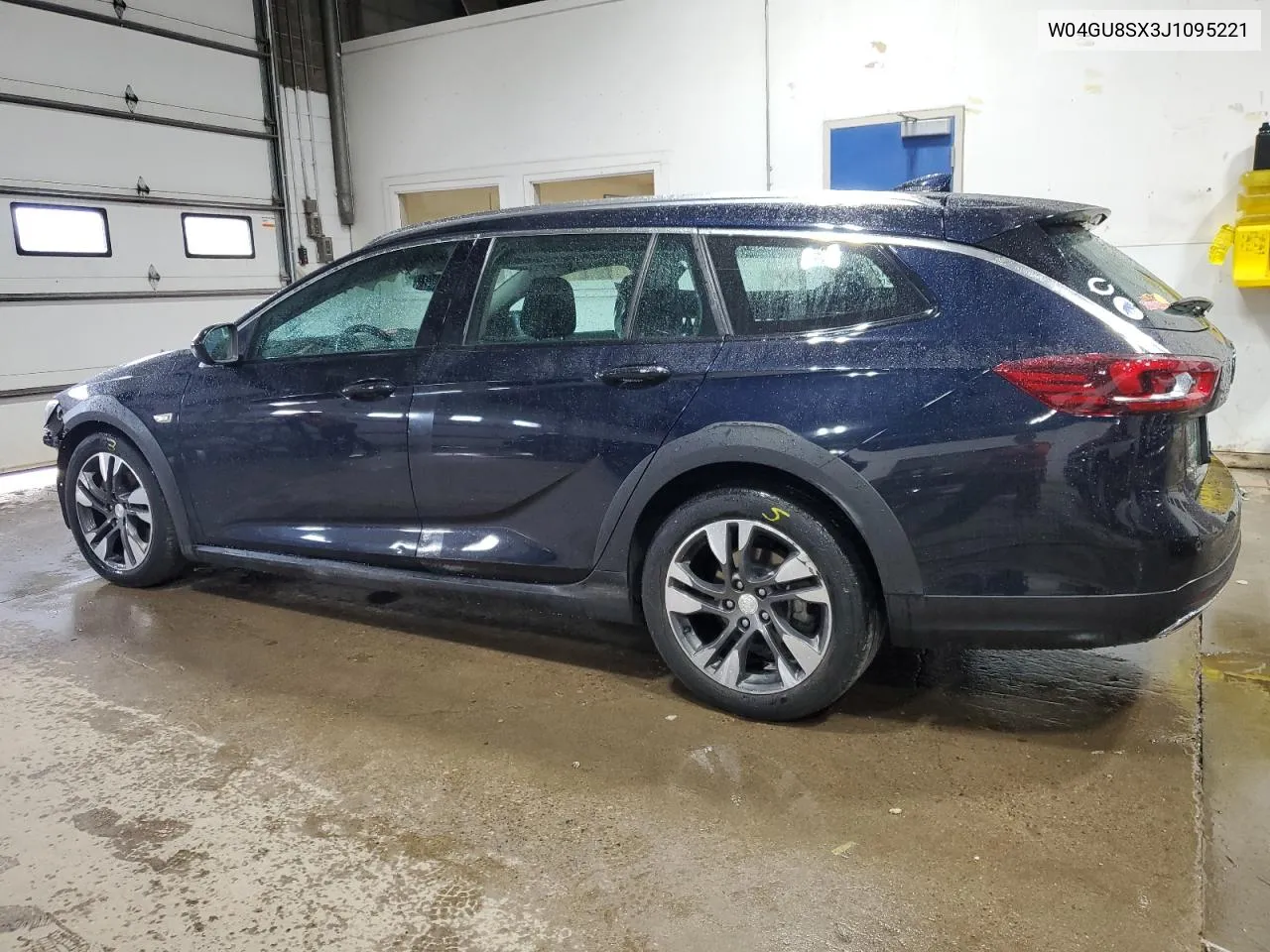 2018 Buick Regal Tourx Preferred VIN: W04GU8SX3J1095221 Lot: 72948884