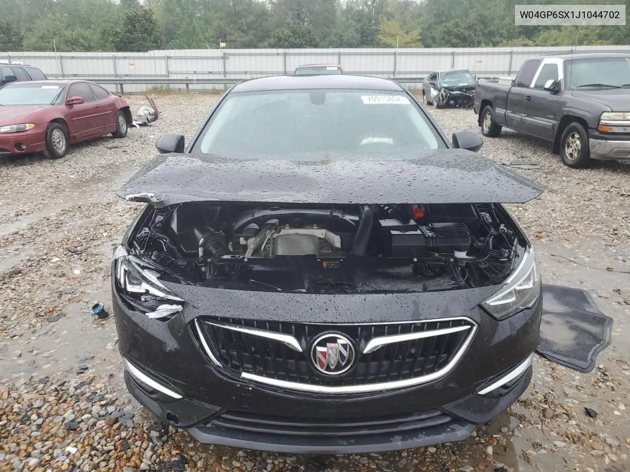 2018 Buick Regal Essence VIN: W04GP6SX1J1044702 Lot: 73102654