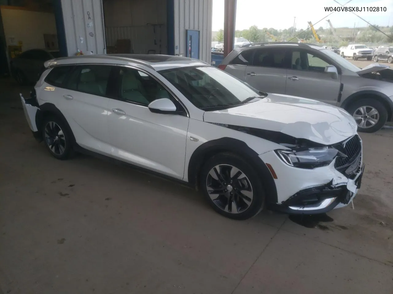 W04GV8SX8J1102810 2019 Buick Regal Tourx Essence