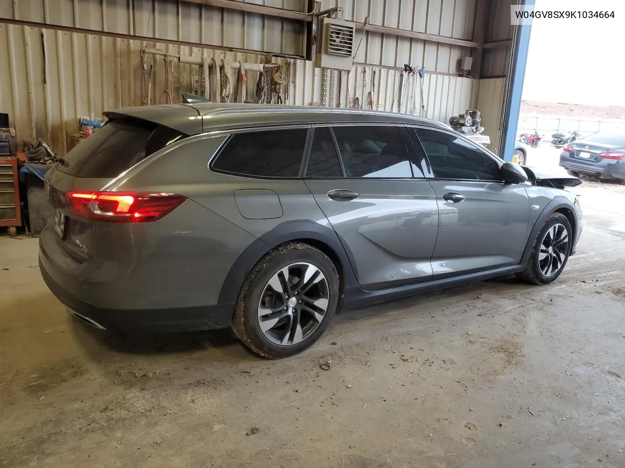 2019 Buick Regal Tourx Essence VIN: W04GV8SX9K1034664 Lot: 79794534