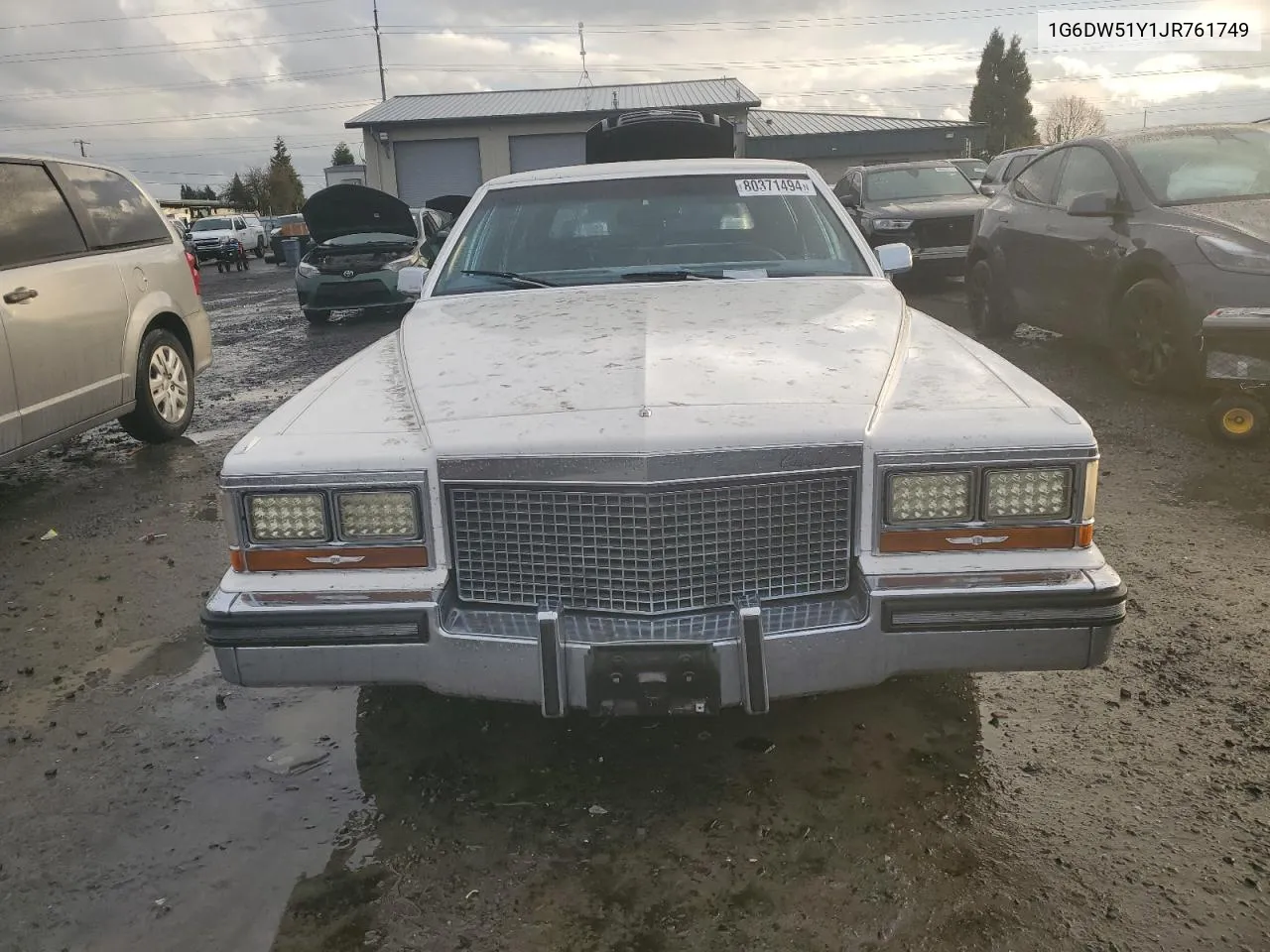 1988 Cadillac Brougham VIN: 1G6DW51Y1JR761749 Lot: 80371494