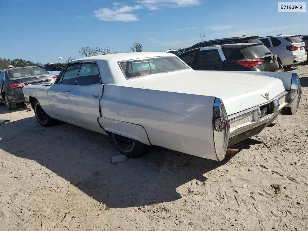 1967 Cadillac Deville VIN: B7193949 Lot: 76572914