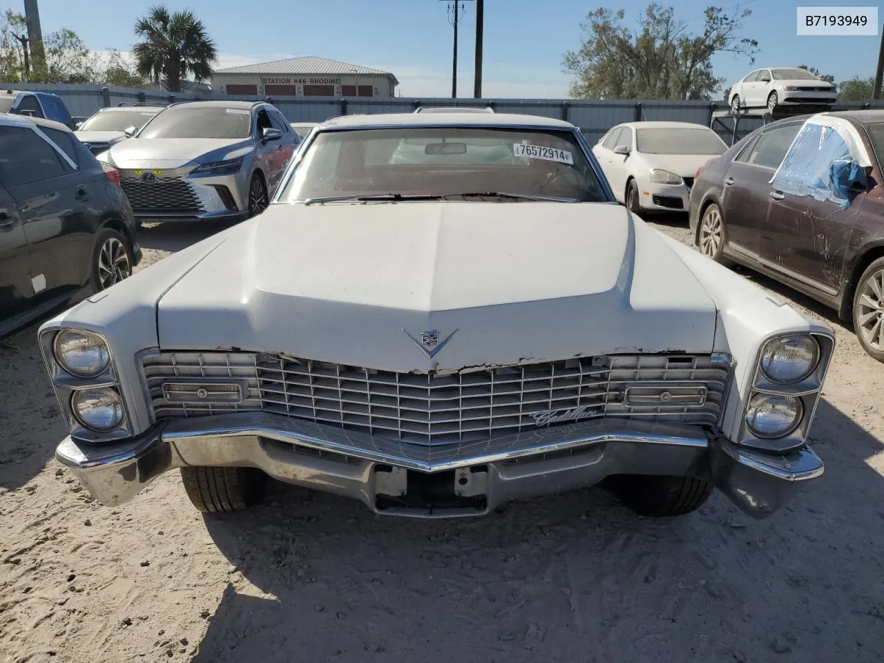 1967 Cadillac Deville VIN: B7193949 Lot: 76572914