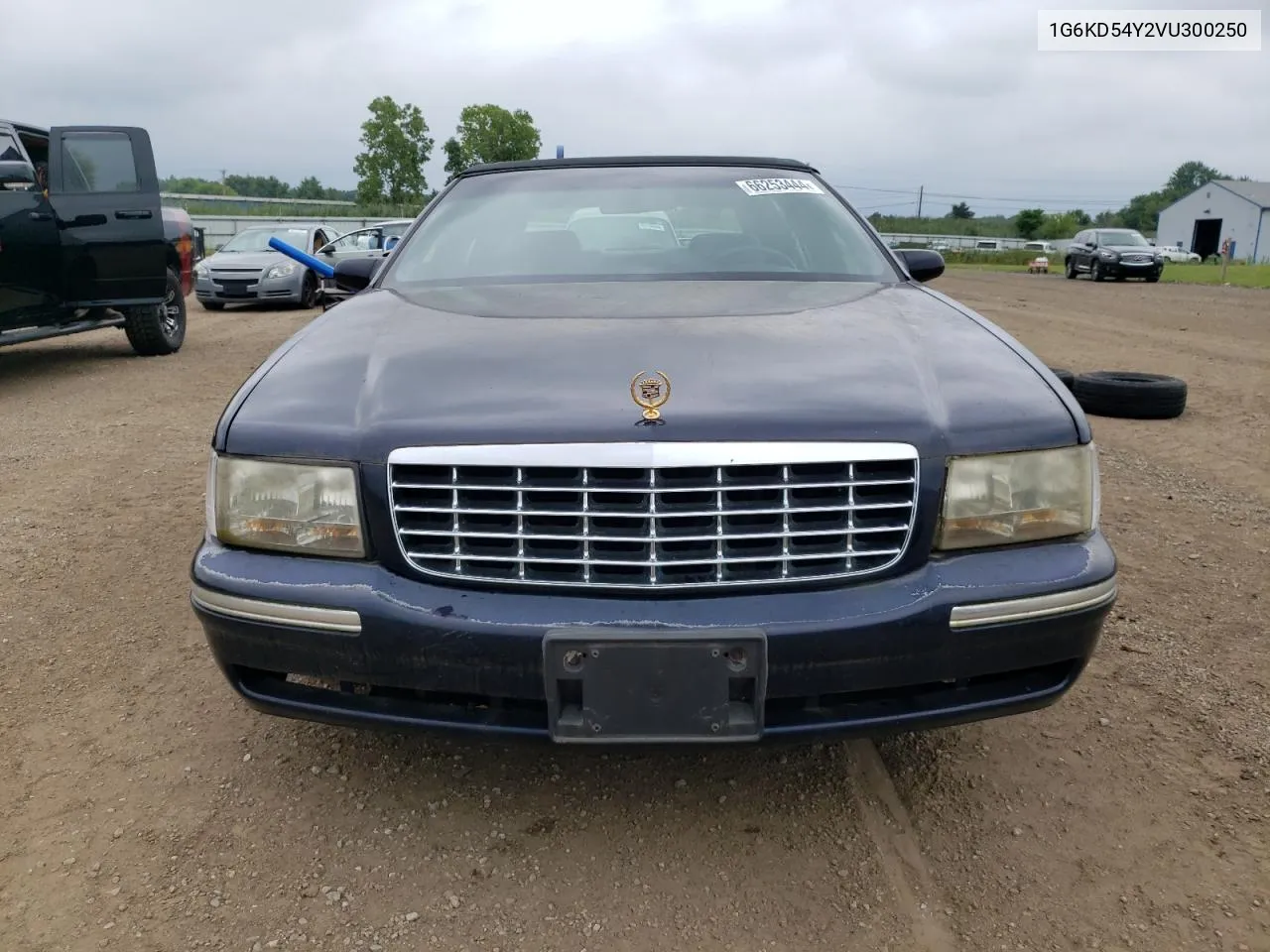 1997 Cadillac Deville VIN: 1G6KD54Y2VU300250 Lot: 66253444