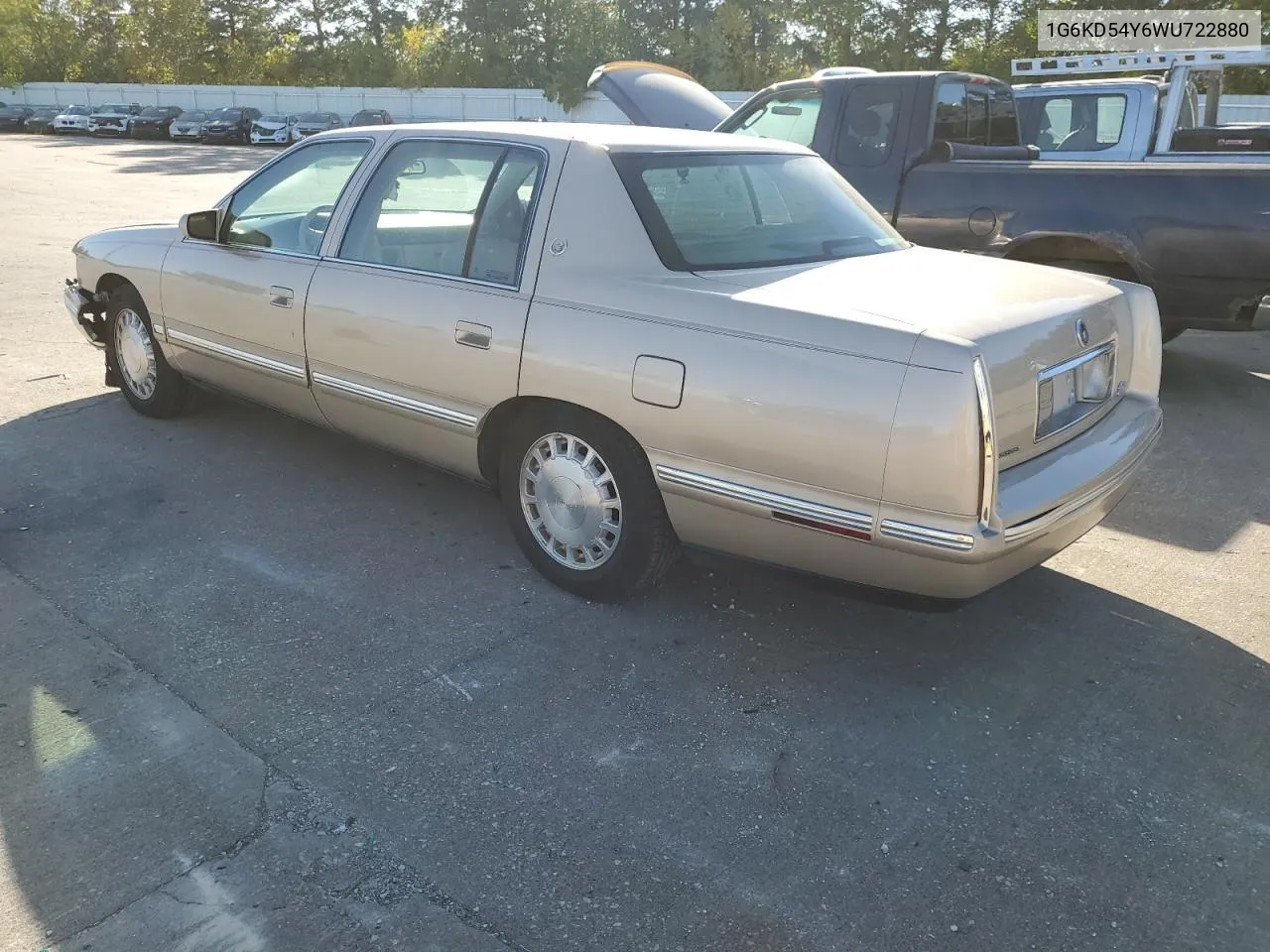 1998 Cadillac Deville VIN: 1G6KD54Y6WU722880 Lot: 76734684