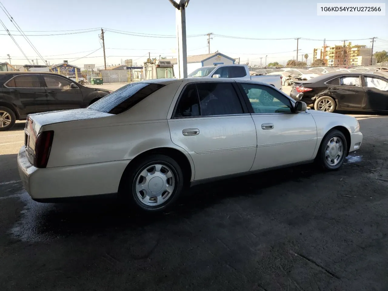 1G6KD54Y2YU272566 2000 Cadillac Deville