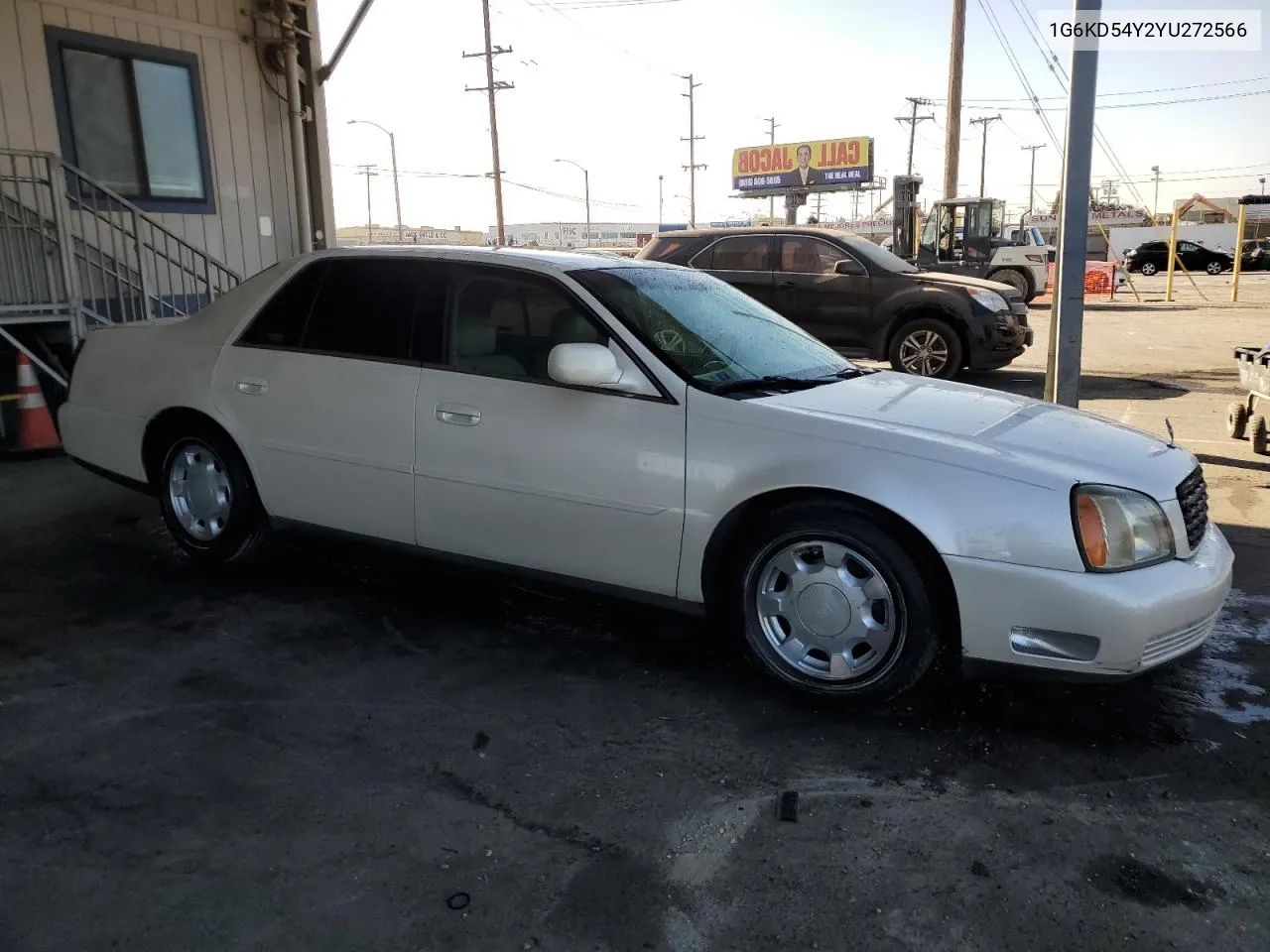 1G6KD54Y2YU272566 2000 Cadillac Deville