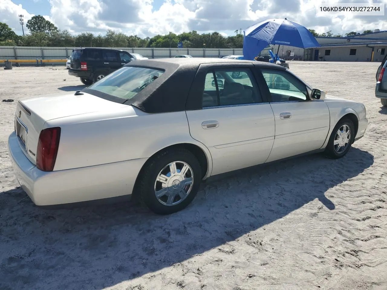 1G6KD54YX3U272744 2003 Cadillac Deville