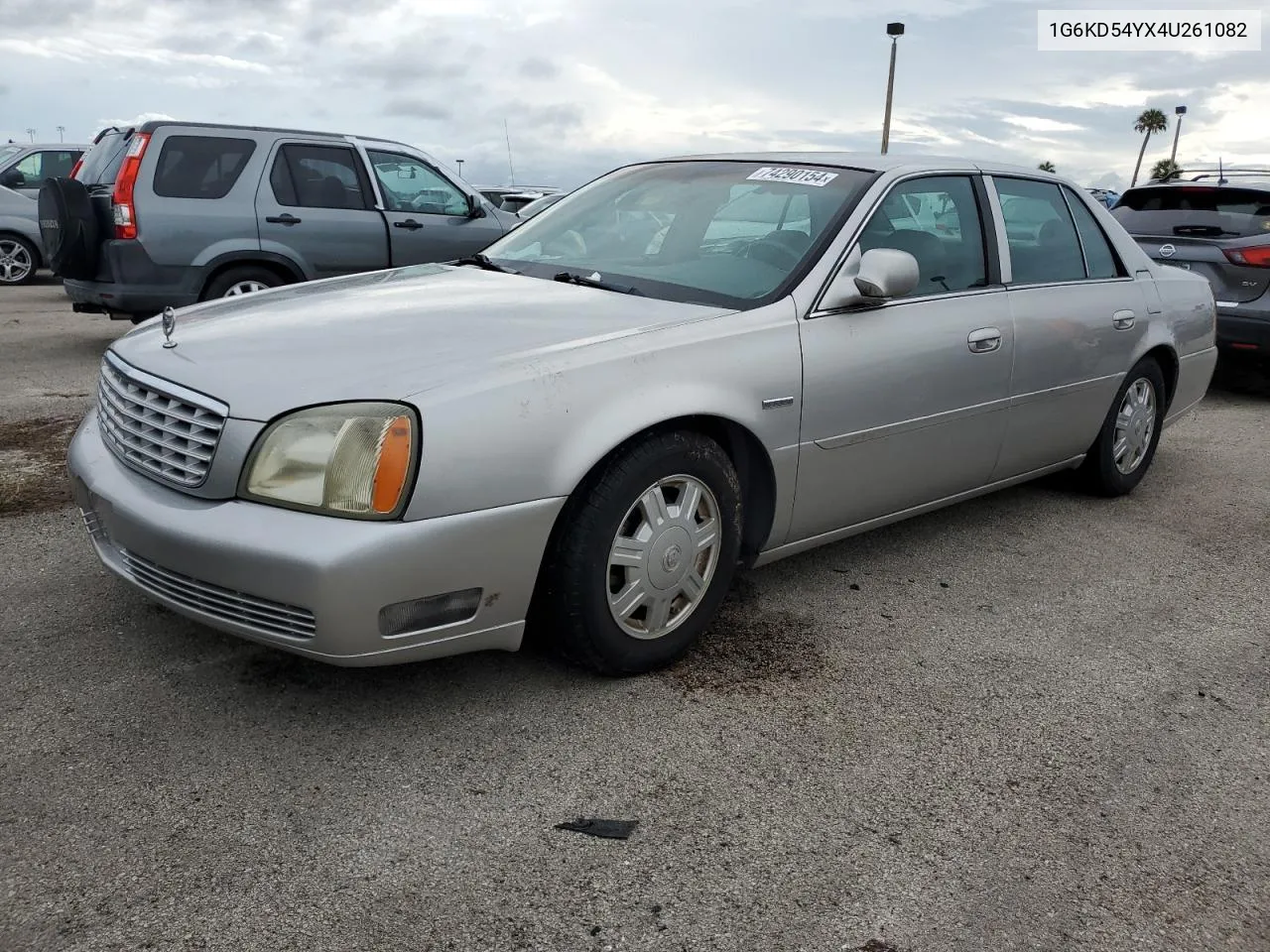 2004 Cadillac Deville VIN: 1G6KD54YX4U261082 Lot: 74290154