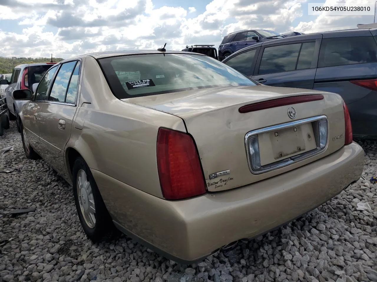 2005 Cadillac Deville VIN: 1G6KD54Y05U238010 Lot: 73524354