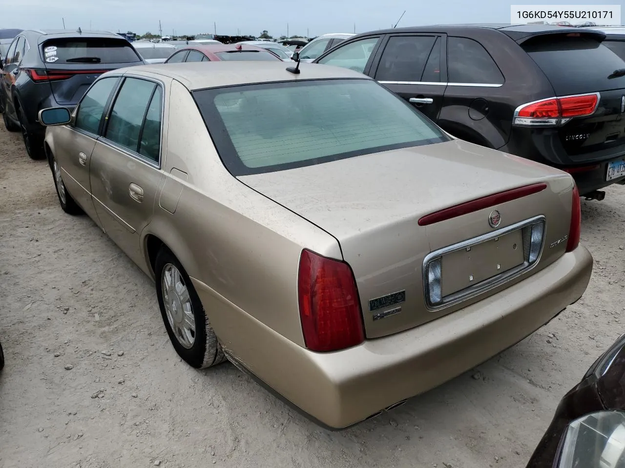 2005 Cadillac Deville VIN: 1G6KD54Y55U210171 Lot: 74743724