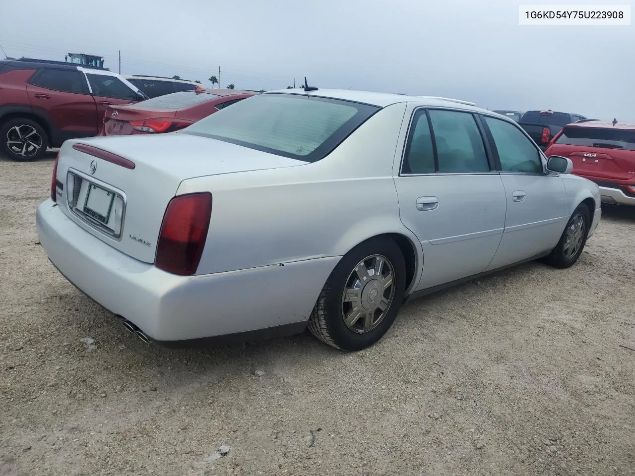 2005 Cadillac Deville VIN: 1G6KD54Y75U223908 Lot: 75125414