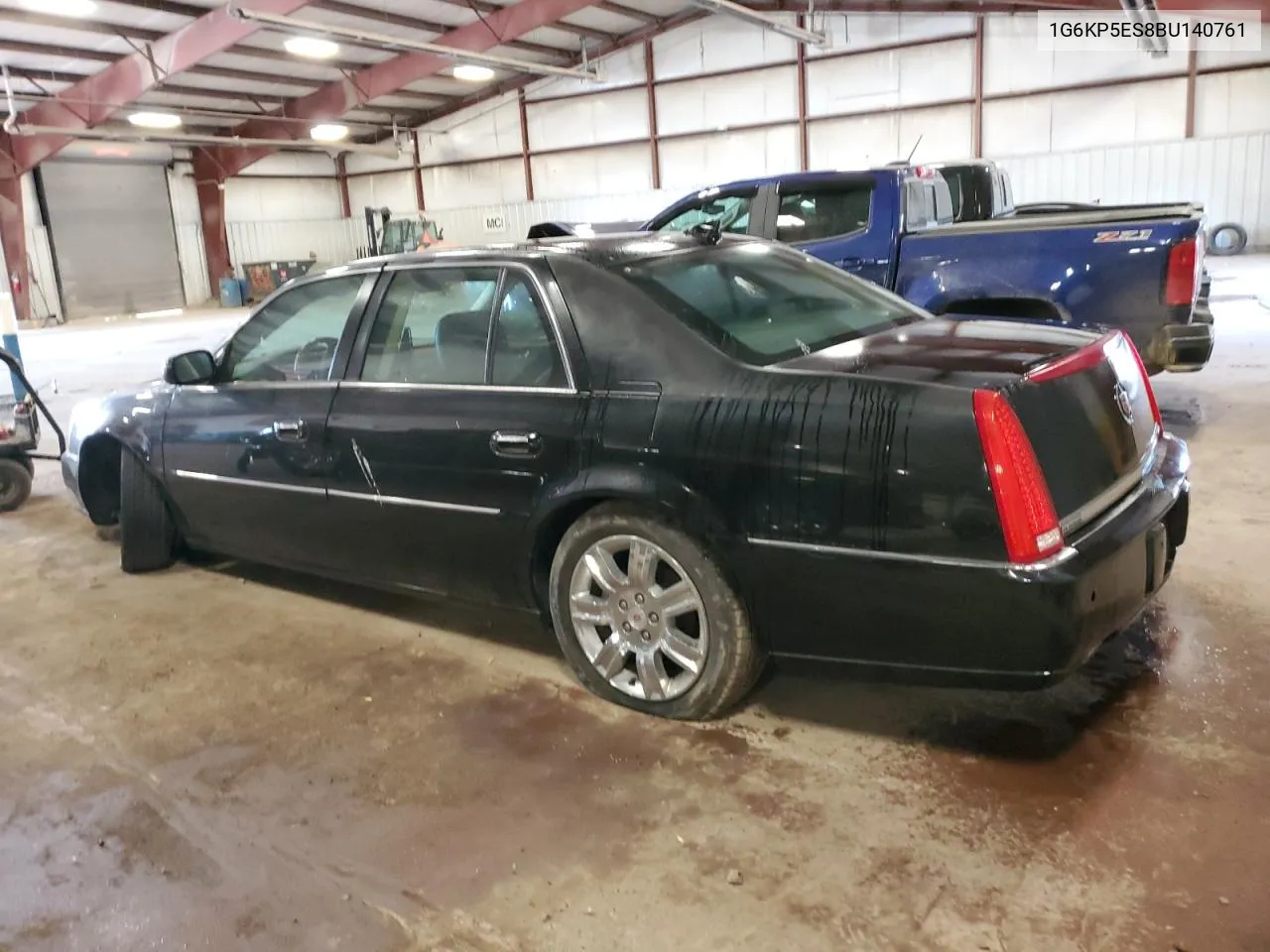 1G6KP5ES8BU140761 2011 Cadillac Dts Platinum