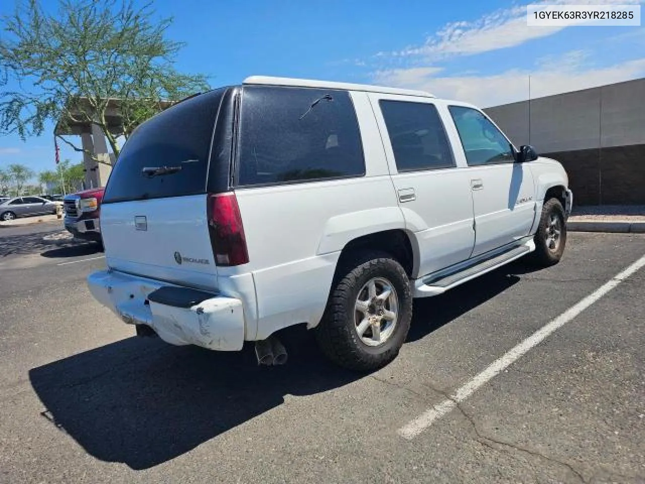 2000 Cadillac Escalade Luxury VIN: 1GYEK63R3YR218285 Lot: 77915654