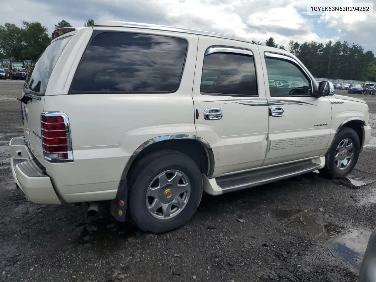 1GYEK63N63R294282 2003 Cadillac Escalade Luxury