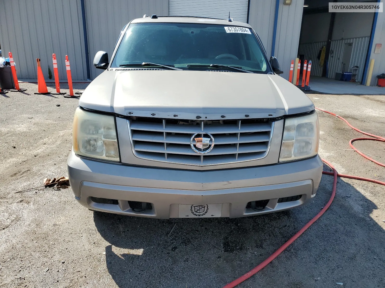 2004 Cadillac Escalade Luxury VIN: 1GYEK63N04R305746 Lot: 67357804