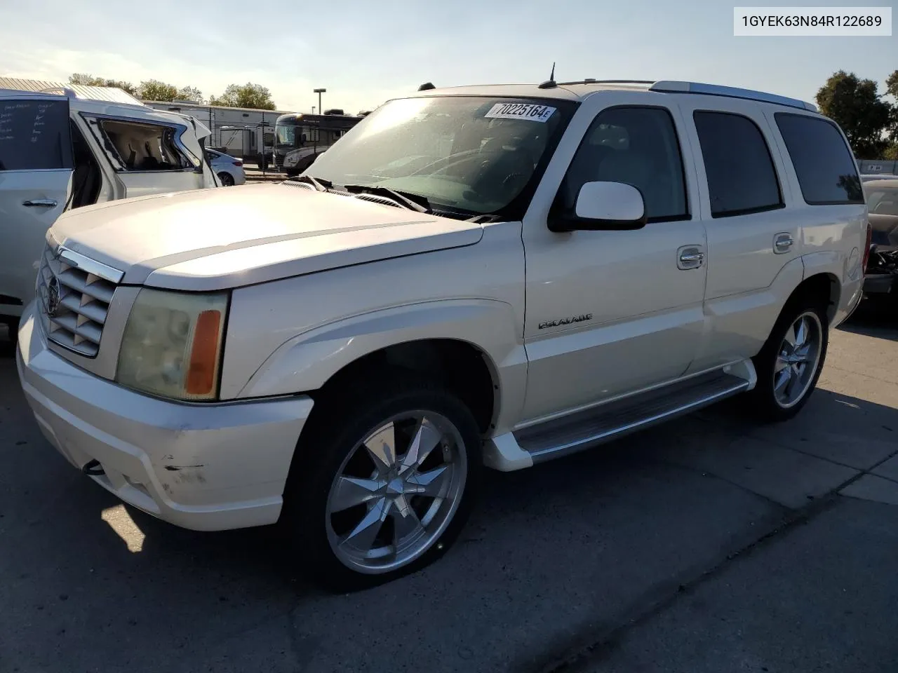 2004 Cadillac Escalade Luxury VIN: 1GYEK63N84R122689 Lot: 70225164