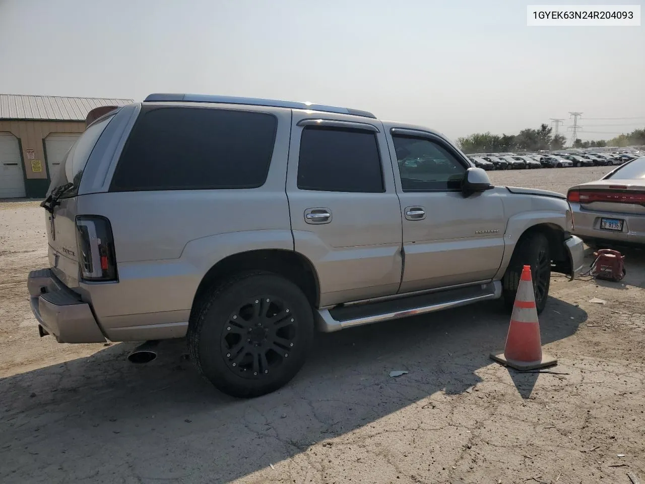 2004 Cadillac Escalade Luxury VIN: 1GYEK63N24R204093 Lot: 70809724