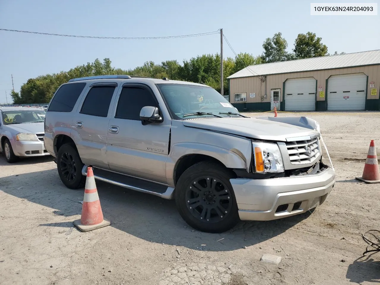 2004 Cadillac Escalade Luxury VIN: 1GYEK63N24R204093 Lot: 70809724