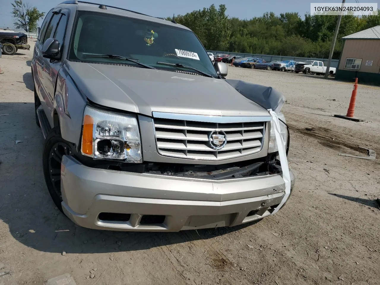 2004 Cadillac Escalade Luxury VIN: 1GYEK63N24R204093 Lot: 70809724