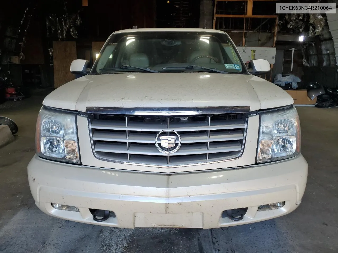 1GYEK63N34R210064 2004 Cadillac Escalade Luxury